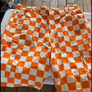 Mens Like new UT shorts